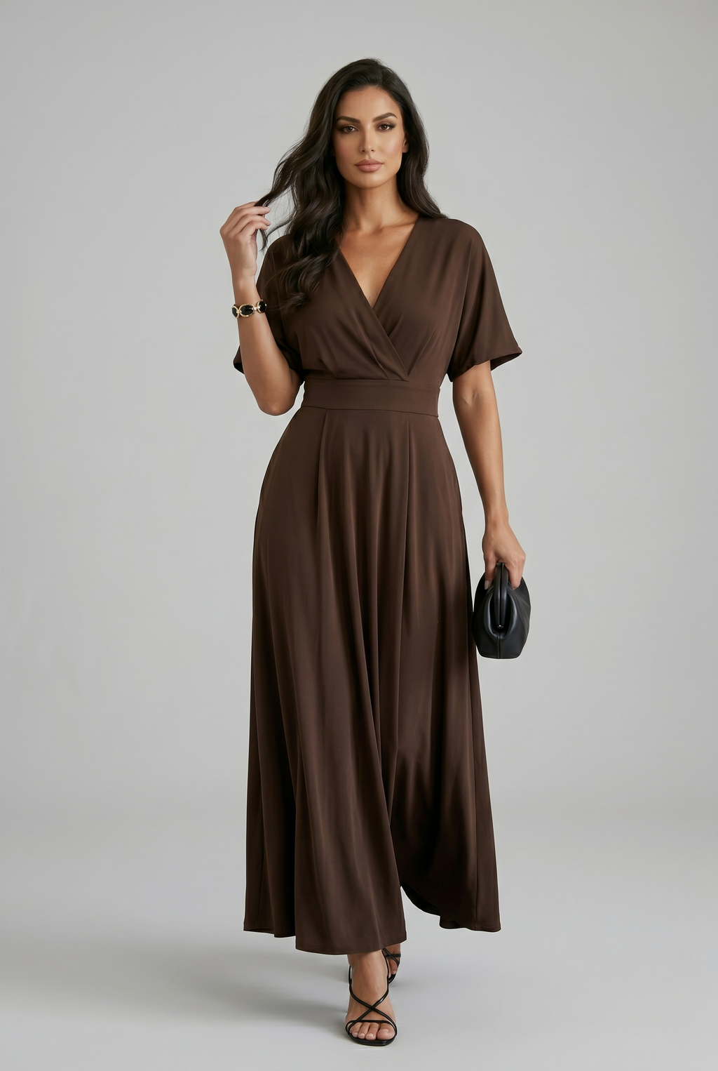Abito Maxi Marrone con Scollo Incrociato e Vita Definita