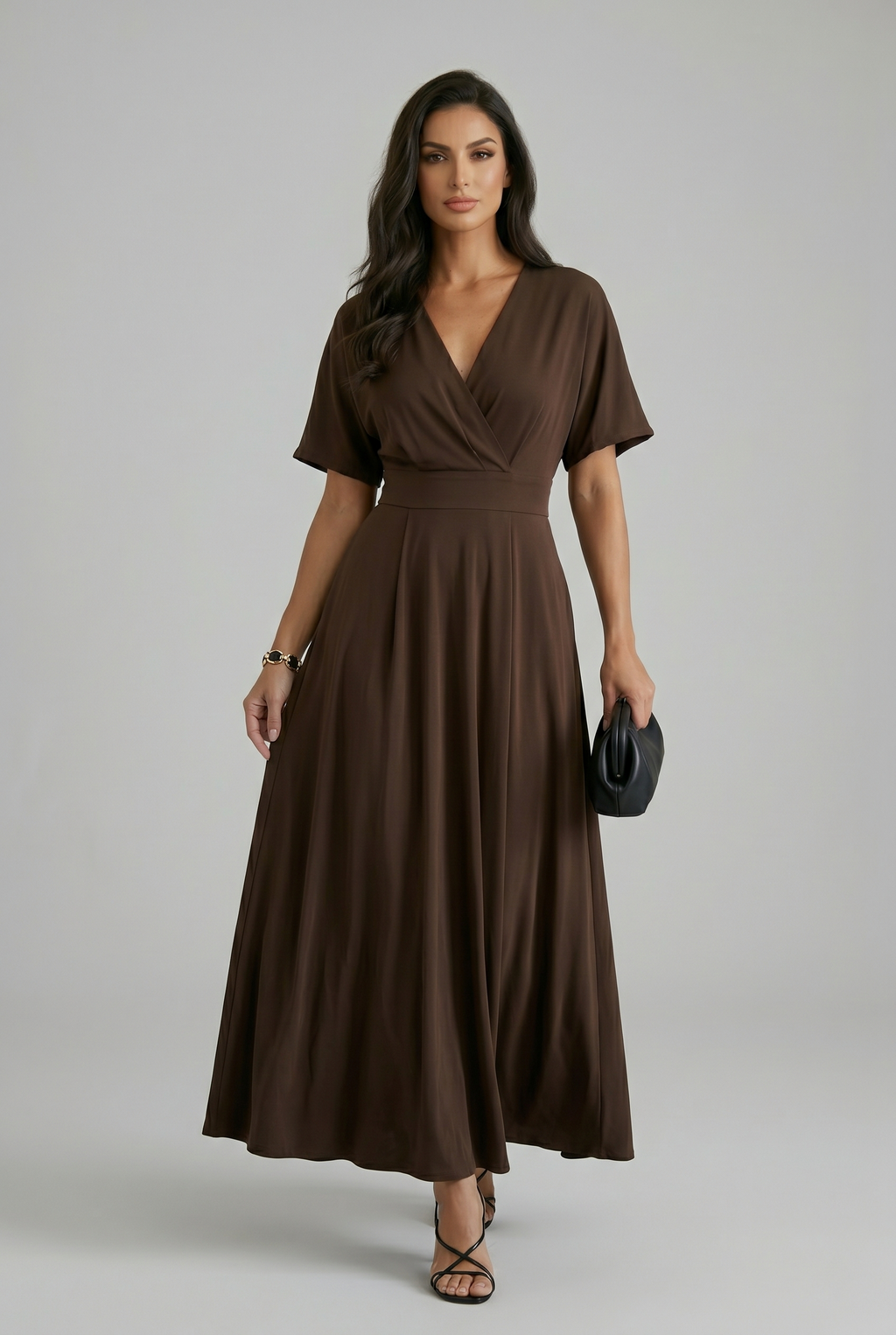 Abito Maxi Marrone con Scollo Incrociato e Vita Definita